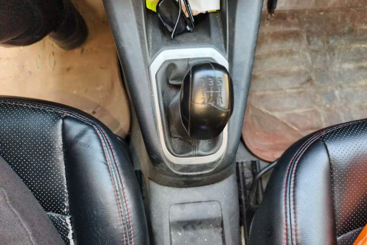 Used Peugeot 301 2016 1.6L Manual Comfort Edition Gear Lever