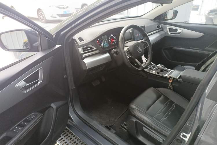 Used BYD Qin New Energy 2019 High-Range Luxury Model Driver Seat
