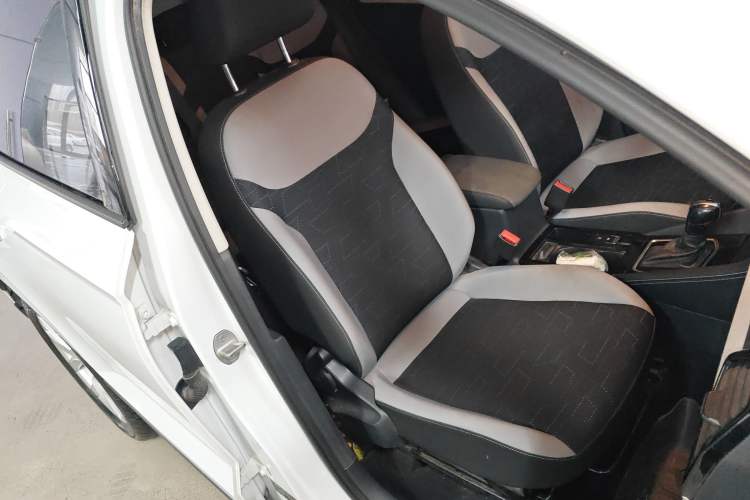 Used Jetta VS5 2023 280TSI Automatic Trend Edition
