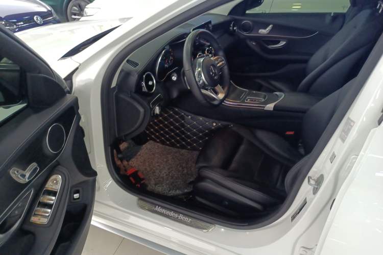 Used Mercedes-Benz C-Class 2021 C 200 L Fashion Edition Sport Version Driver Seat