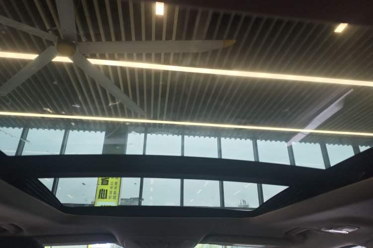 Used Ford Kuga 2015 1.5L GTDi Four-Wheel-Drive Elite Model Headliner