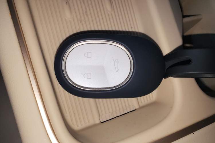 Used Nio ES6 2024 75 kWh
