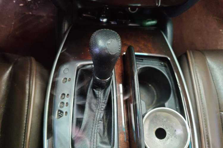 Used Infiniti QX60 2014 2.5 S/C Hybrid Two-Wheel Drive Excellence Edition
