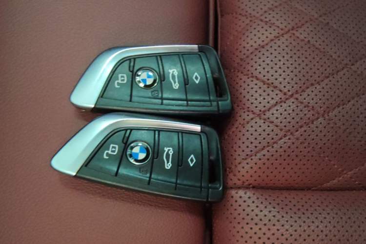 Used BMW 3 Series 2022 Updated 325Li M Sport Package Vehicle Key