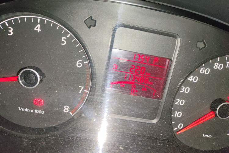Used Volkswagen Polo 2011 1.6L Automatic ZhiShang Version Odometer Close Up