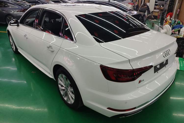 Used Audi A4L 2019 40 TFSI Ambition Version China V