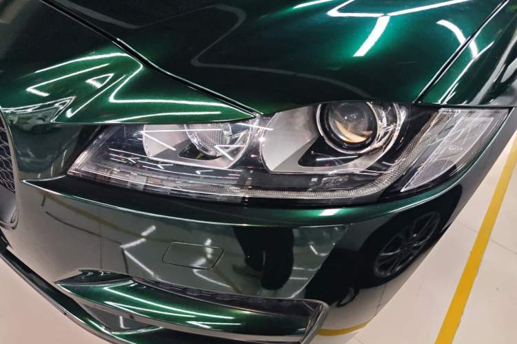 Used Jaguar F-PACE 2019 2.0T All-Wheel Drive R-Sport Sport Edition
