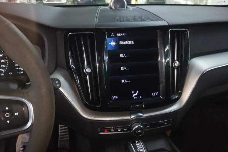 Used Volvo XC60 2021 T5 4x4 Smart Luxury Edition
