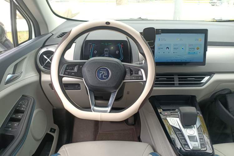 Used BYD Yuan Pro 2023 401KM Luxury Version Steering Wheel