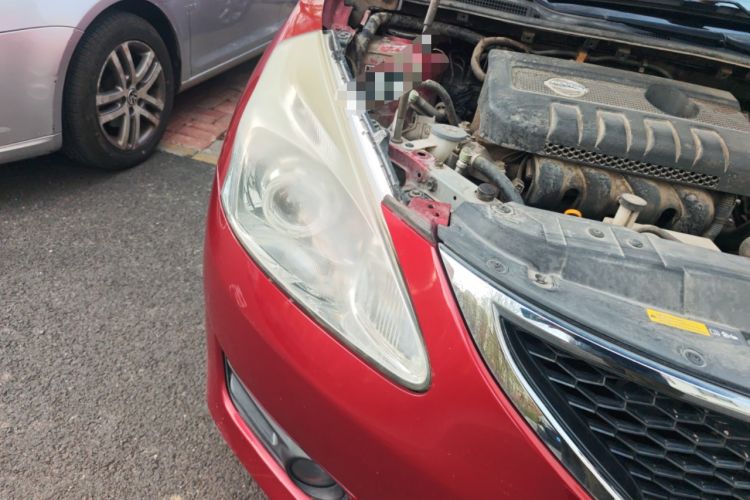 Used Nissan Tiida 2011 1.6L Manual Smart Version Right Front Headlight