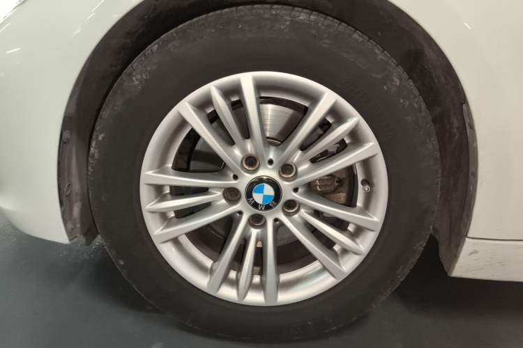 Used BMW 3 Series 2015 320Li Luxury Edition Fashion Model