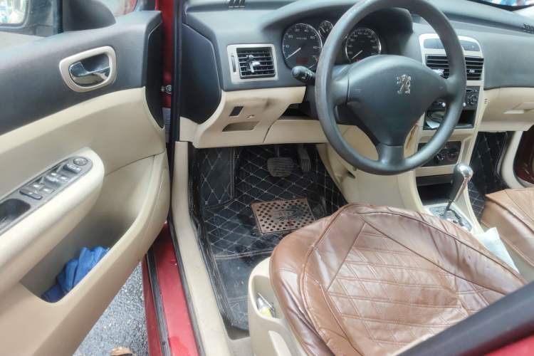 Used Peugeot 307 2010 Hatchback 1.6L Automatic Comfort Edition Driver Seat