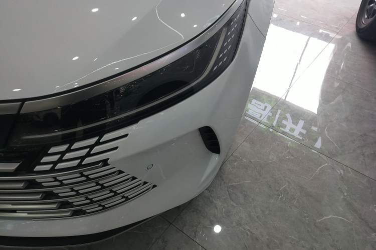 Used BYD Destroyer 05 2024 Honor Edition DM-i 120KM Luxury Model