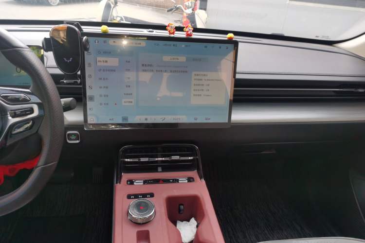 Used Wuling Xingguang 2024 Co-Creation Edition 510 Advanced Model Audio And AC Panel