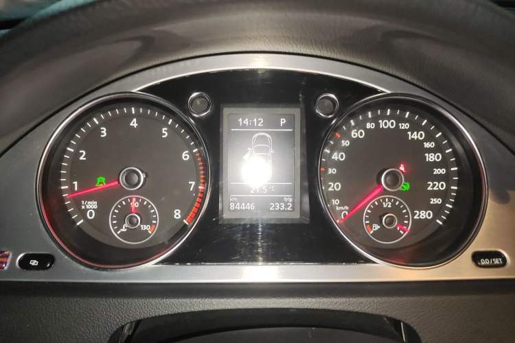 Used Volkswagen FAW-Volkswagen CC 2011 2.0 TSI Ultimate Edition Instrument Cluster