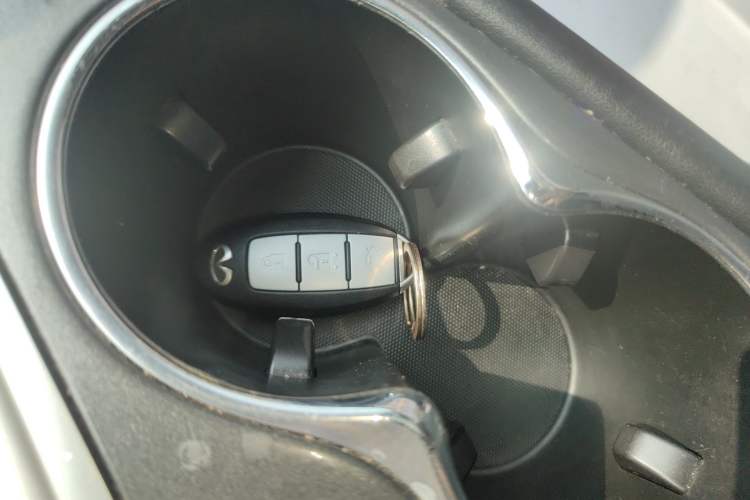 Used Infiniti Q50 2014 2.0T Comfort Edition Vehicle Key