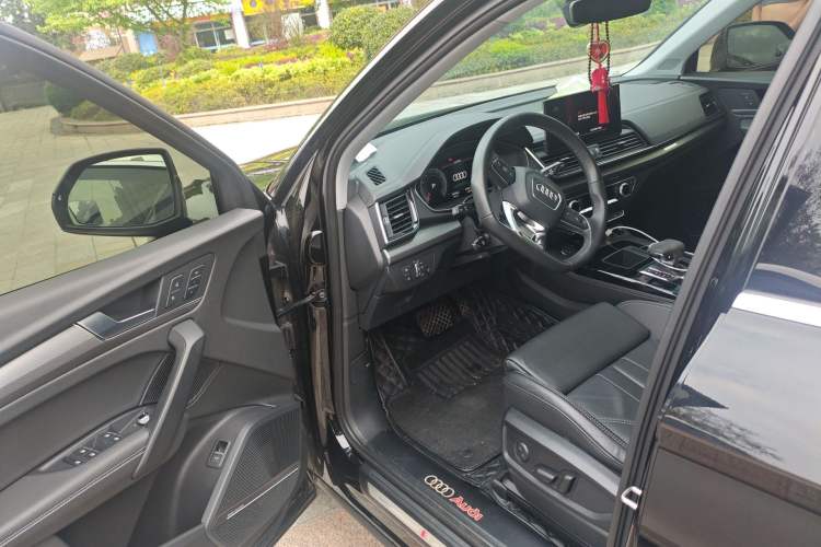 Used Audi Q5L 2022 45T Luxury Dynamic Model