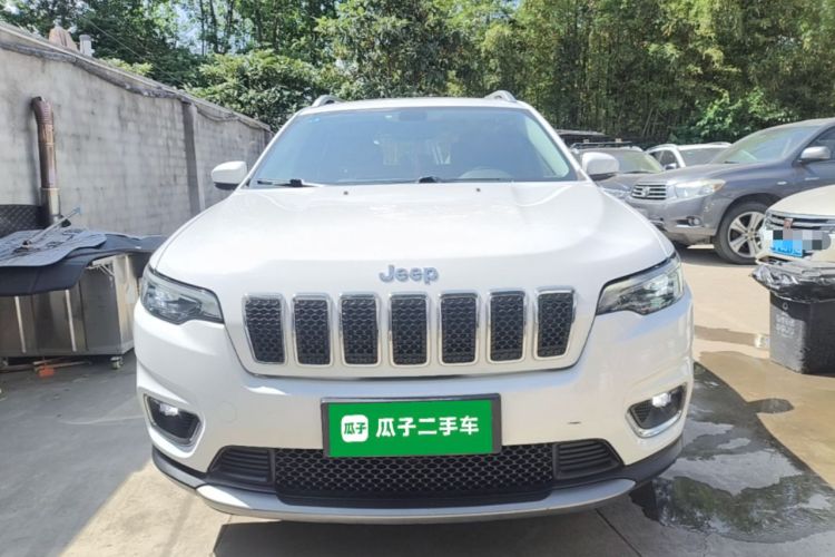 Used Jeep Cherokee 2019 2.0T Two-Wheel Drive Smart Enjoyment Version China VI