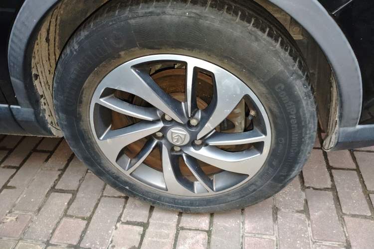 Used Baojun 560 2015 1.8L manual luxury version
