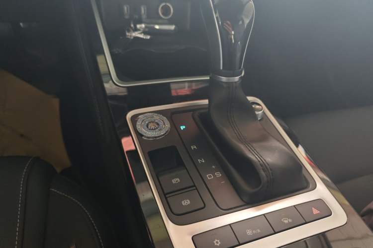 Used BYD Qin 2019 1.5L Automatic Prestige Model Gear Lever