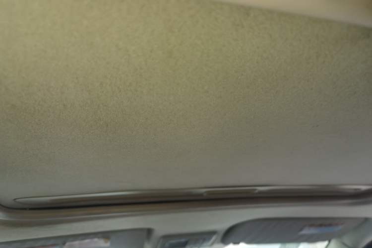 Used Suzuki SX4 S-Cross 2011 1.6L Automatic Luxury Version Headliner