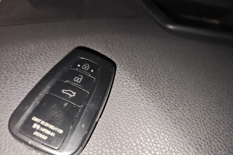 Used Toyota Camry 2021 2.0G Luxury Edition