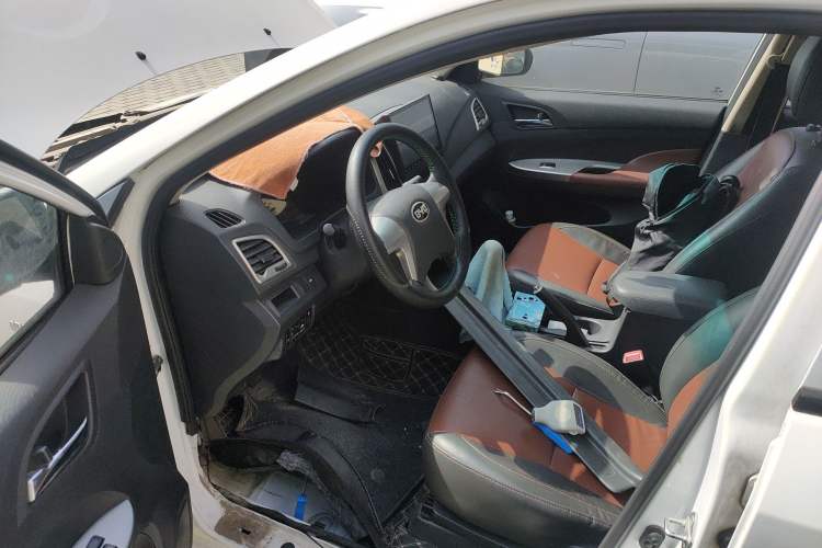 Used BYD F3 2015 Energy-Efficient Model 1.5L Manual Comfort Edition Driver Seat