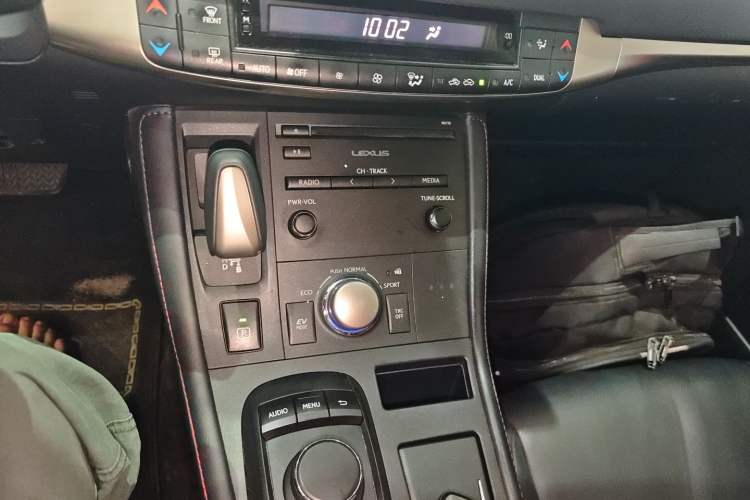 Used Lexus CT 2017 CT200h Comfort Edition Monochrome China V Standard