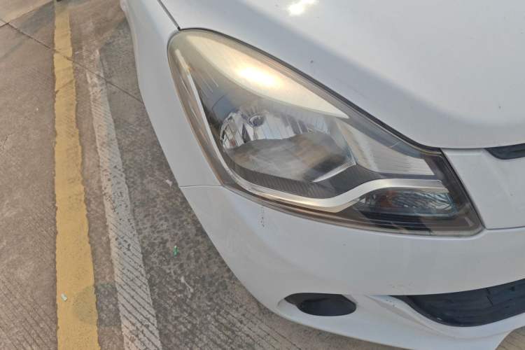 Used CHANGAN Benni 2015 1.4L IMT Luxury Model China IV Right Front Headlight