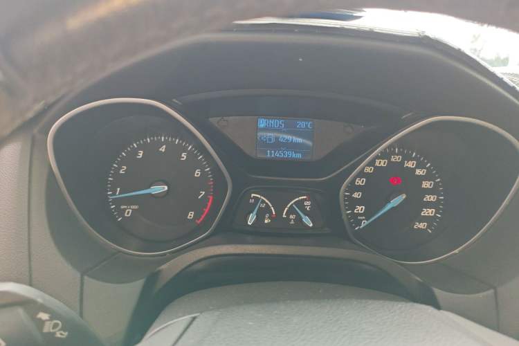 Used Ford Focus 2012 Sedan 1.6L Automatic Fashion Edition