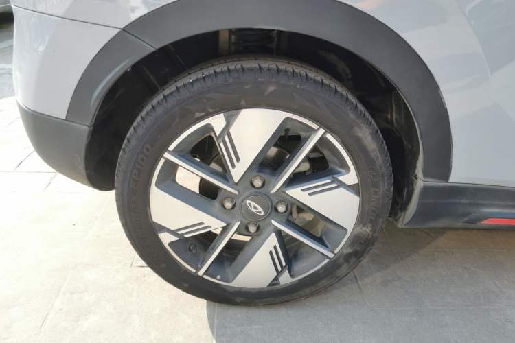 Used Chery New Energy Boundless Pro 2022 301km LingShou Edition Lithium Iron Phosphate
