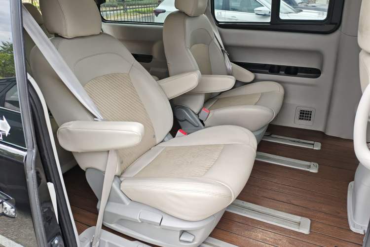 Used JAC Refine M4 2022 2.0 CTI Diesel Manual JingShang Version