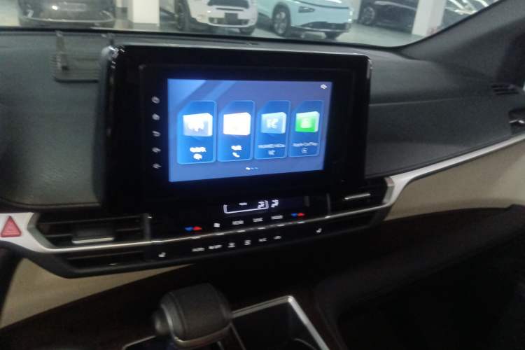 Used Toyota SIENNA 2023 2.5L Hybrid Luxury Edition