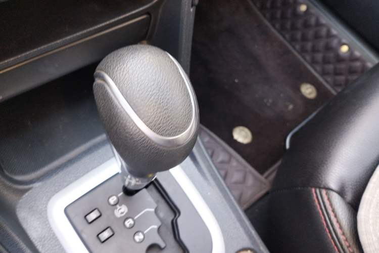 Used Peugeot 308 2013 1.6L Automatic YouShang Model Gear Lever