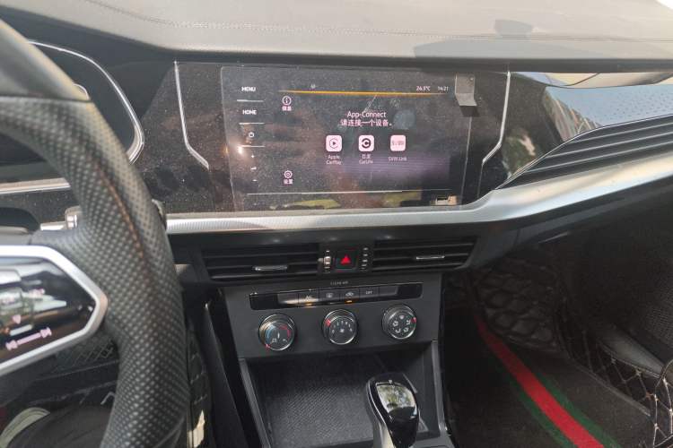 Used Volkswagen Passat 2023 Revised Version 280TSI Business Edition Audio And AC Panel