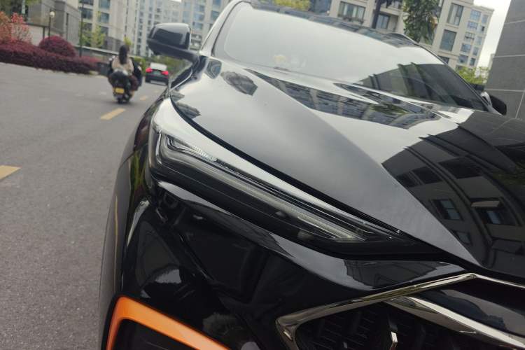 Used CHANGAN OSHAN X5 2022 Sport Edition 1.5T DCT Hurricane Sonic Right Front Headlight