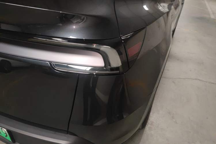 Used Tesla Model Y 2025 Rear-Wheel-Drive Version