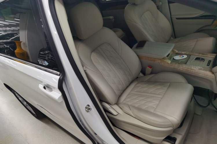 Used Buick GL8 2018 ES 28T Comfort Model China VI Standard
