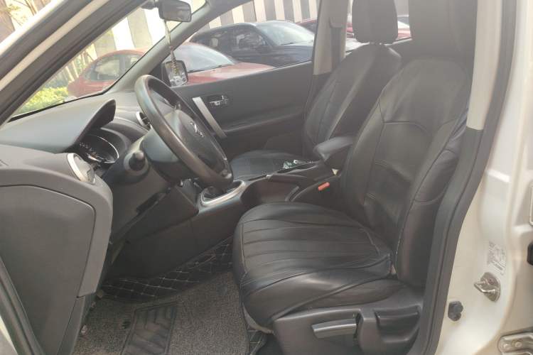 Used Nissan Qashqai 2015 2.0 XL Cool Fire MT 2WD