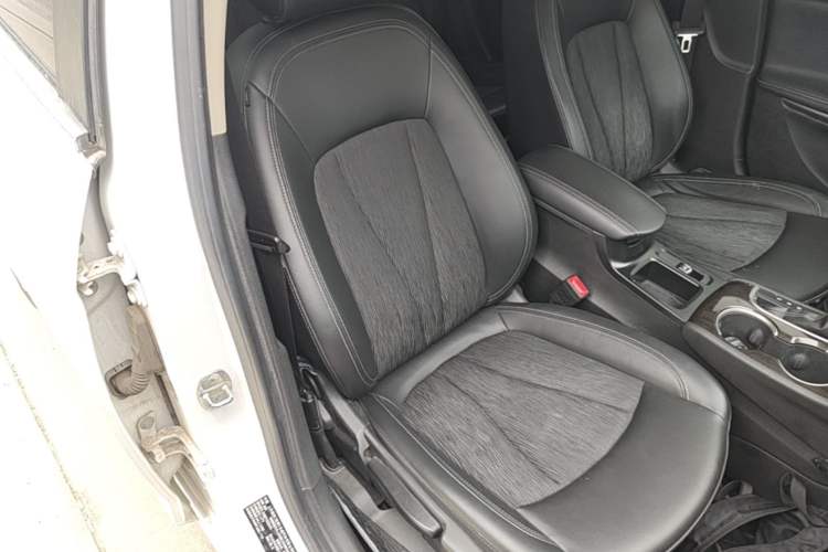 Used Buick Verano 2019 Sedan 20T Dual-Clutch Leading Model