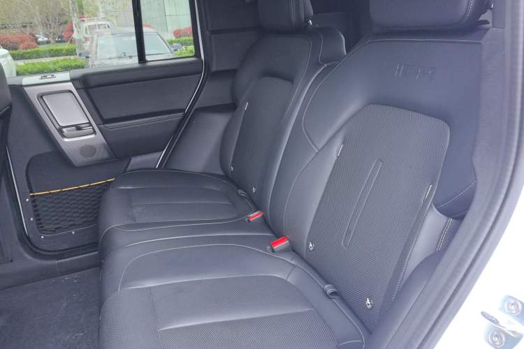 Used iCAR V23 2025 401 Two-Wheel Drive Advanced Edition Left Rear Seat