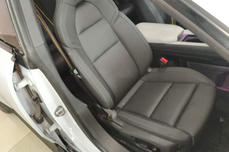 Used Polestar 4 2023 Single Motor Standard Range PLUS