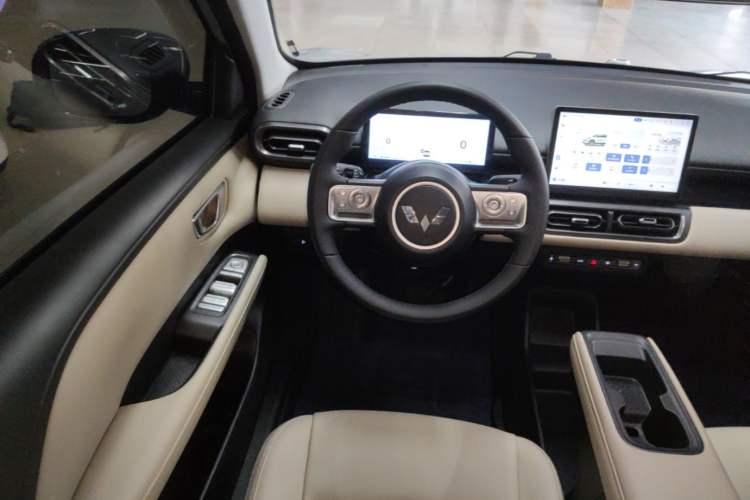 Used Wuling Bingo PLUS 2024 510 km Flagship Edition Four-Seater Version Steering Wheel