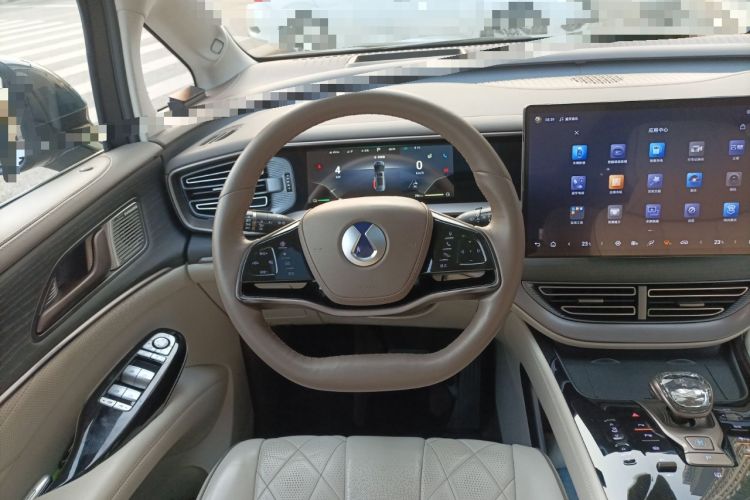 Used Denza D9 2022 DM-i 970 Four-Wheel Drive Flagship Model
