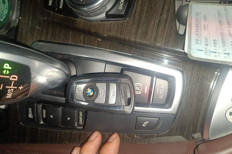 Used BMW 5 Series 2014 525Li Luxury Design Package
