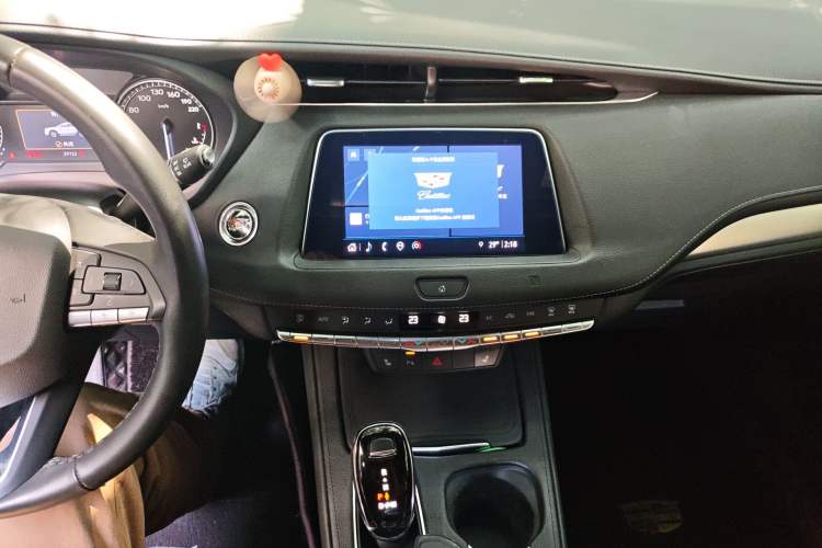 Used Cadillac XT4 2021 28T Two-Wheel Drive Leading Version