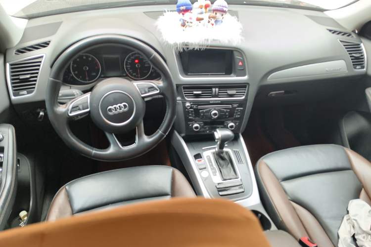 Used Audi Q5 2017 Plus 40 TFSI Technology Model