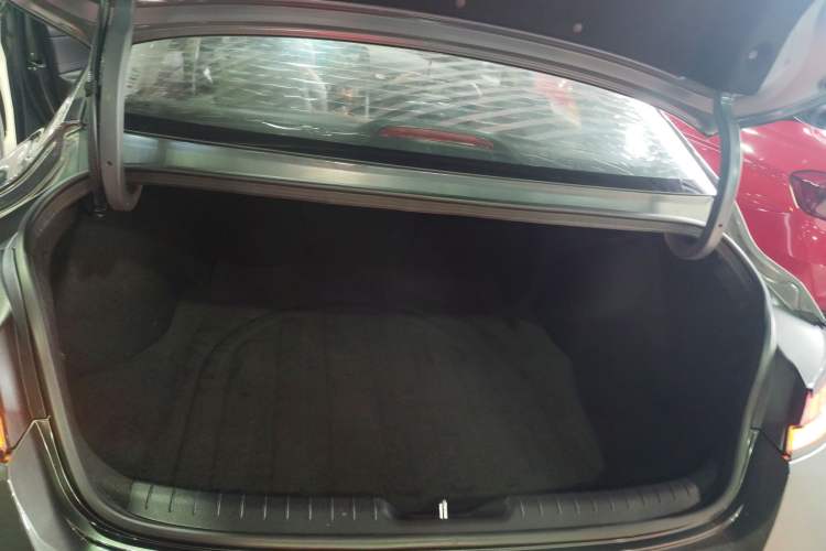 Used Hyundai Elantra 2023 1.5L CVT GLX Elite Edition
