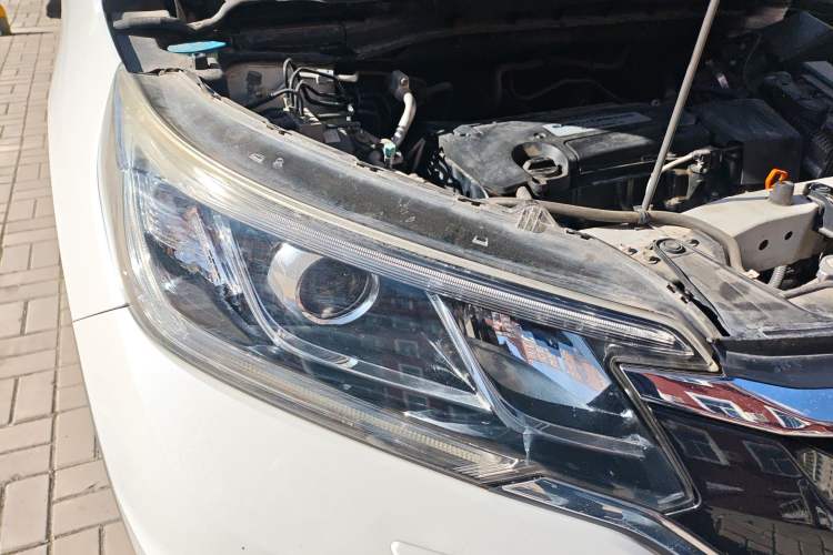 Used Honda CR-V 2015 2.4L Four-Wheel Drive Prestige Edition
