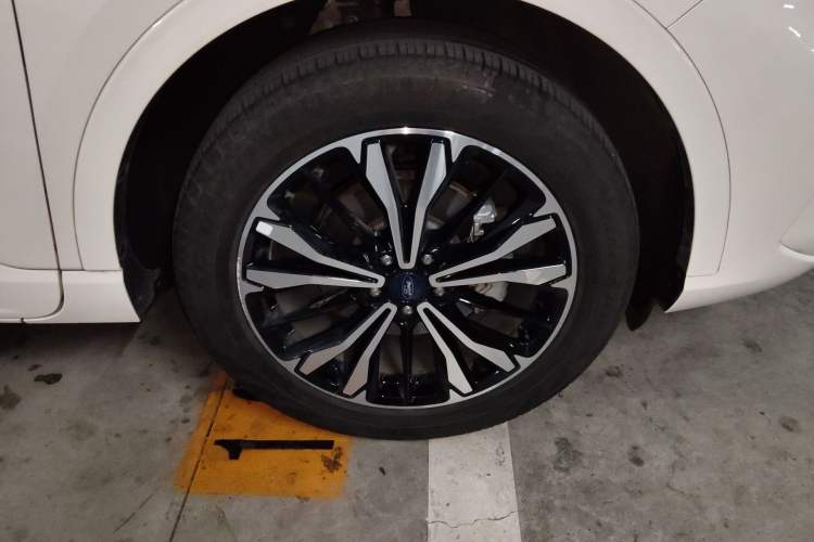 Used Ford Escape 2020 EcoBoost 245 Four-Wheel Drive ST-LINE Deluxe Edition
